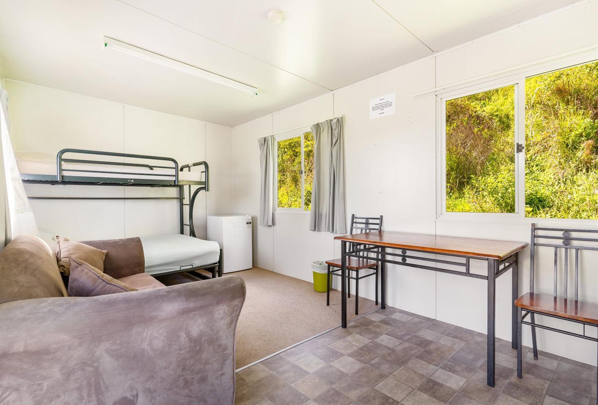 Port Waikato Holiday Park Экстерьер фото
